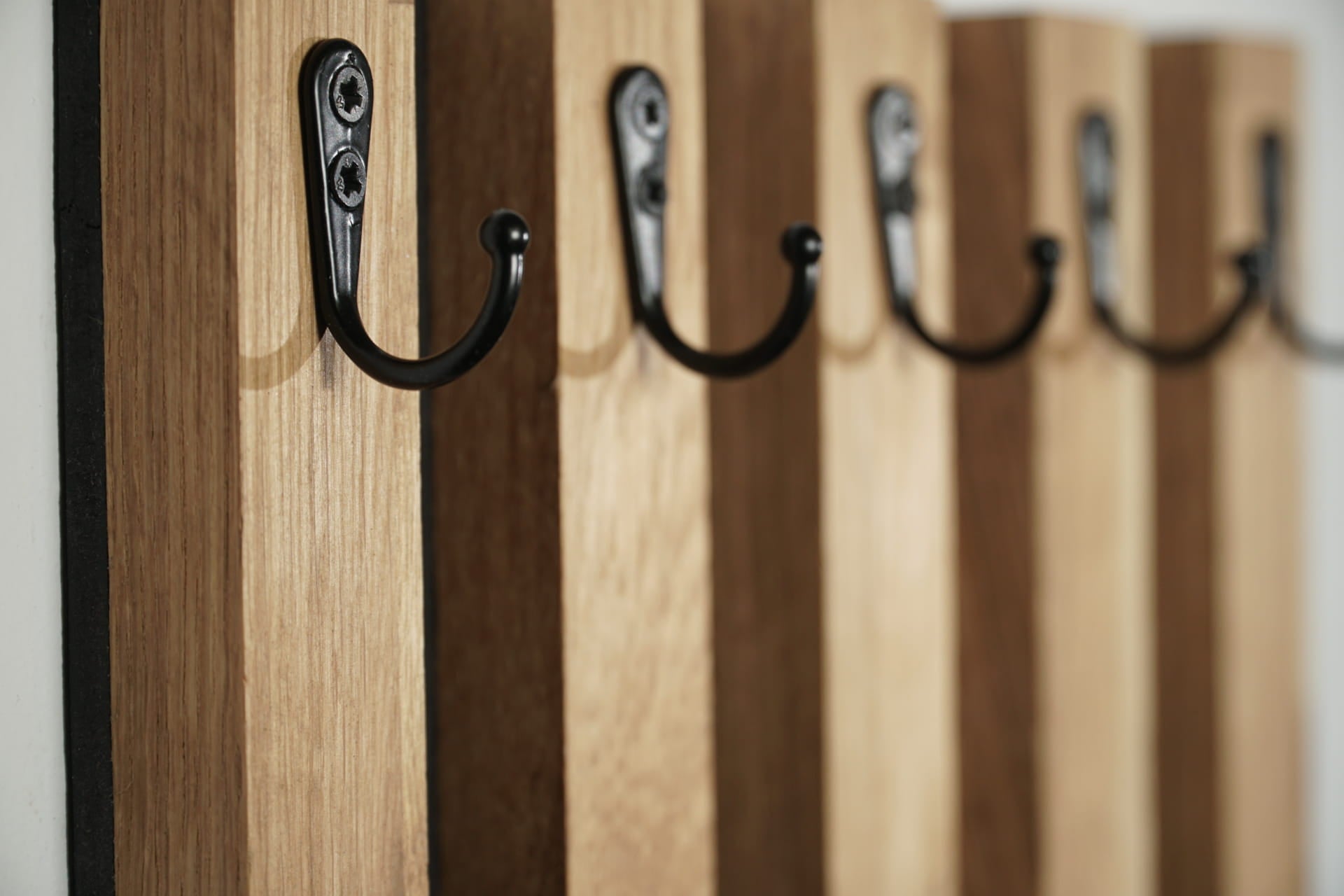 Wooden Key Holder – Stylish Wall Organizer | Keep Your Keys Safe & Organized